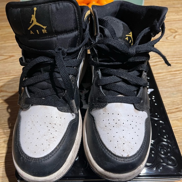 Nike Air Jordans kids - Picture 1 of 5